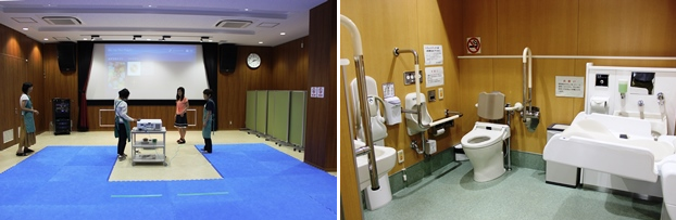 （左）各種イベントで使用されるシアターは地下1階にある。（右）バリア古―のトイレ「だれでもトイレ」は各階に設置
